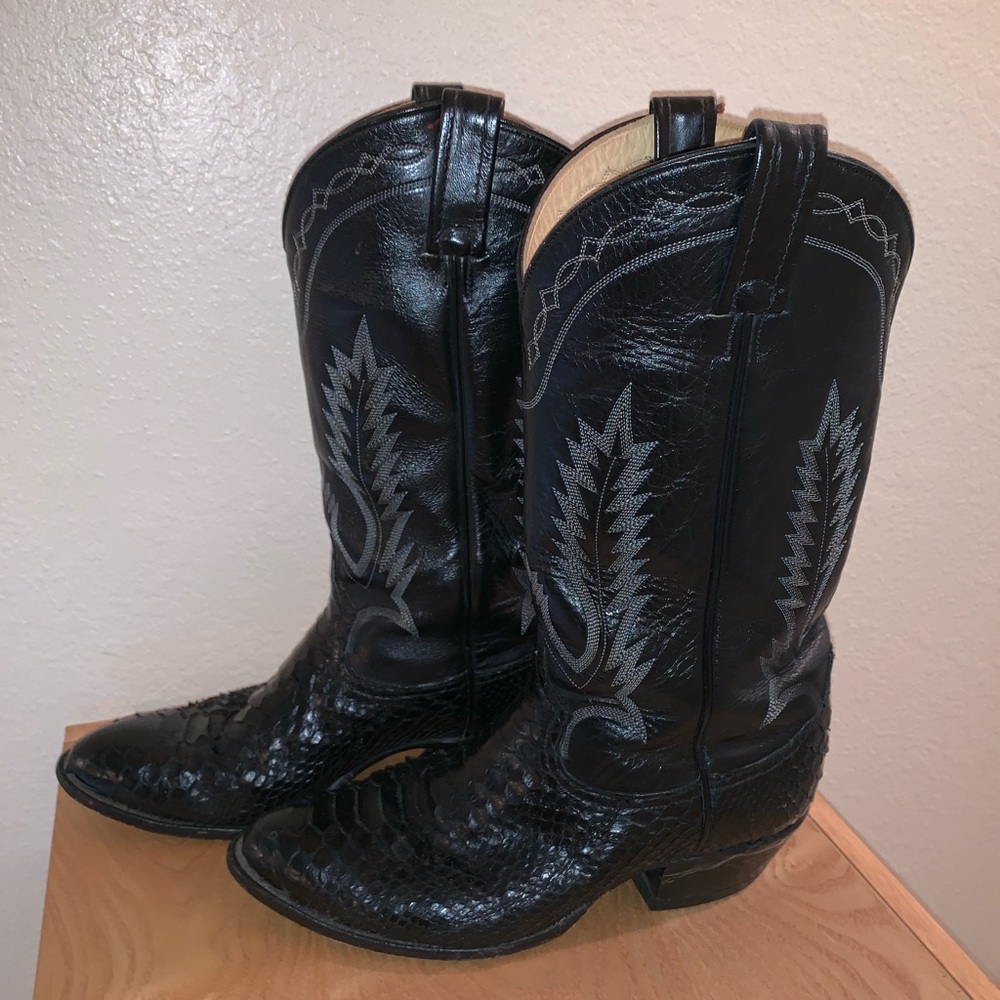 Tony lama size 9 boots